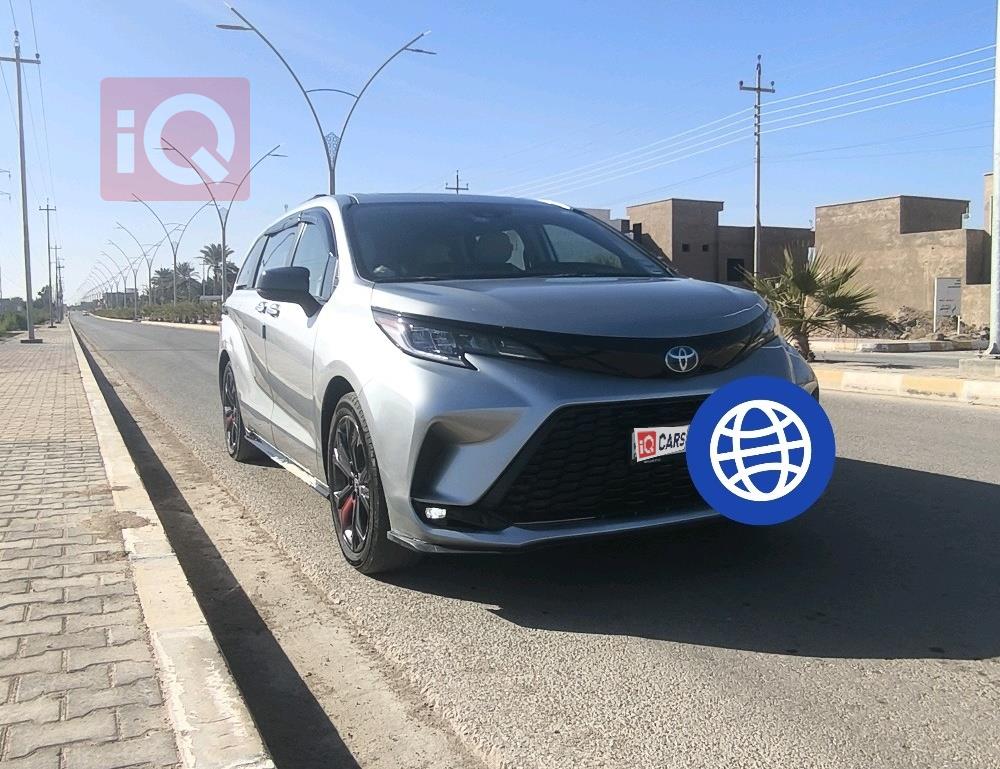 تويوتا سيينا